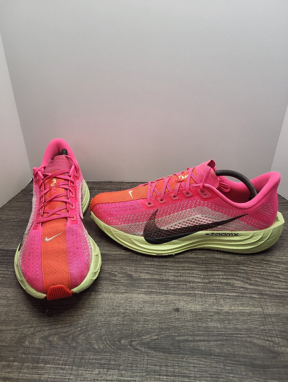 Nike Pegasus Plus Shoes Mens Size 10.5 Hyper Pink Sequoia Sneakers Running